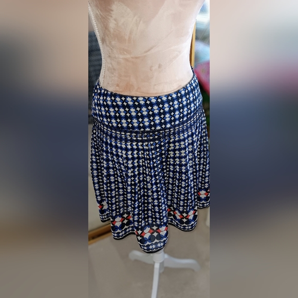 Max Studio ~ Blue Red Black Geometric Pleated Chiffon Mini Skirt - Picture 4 of 14